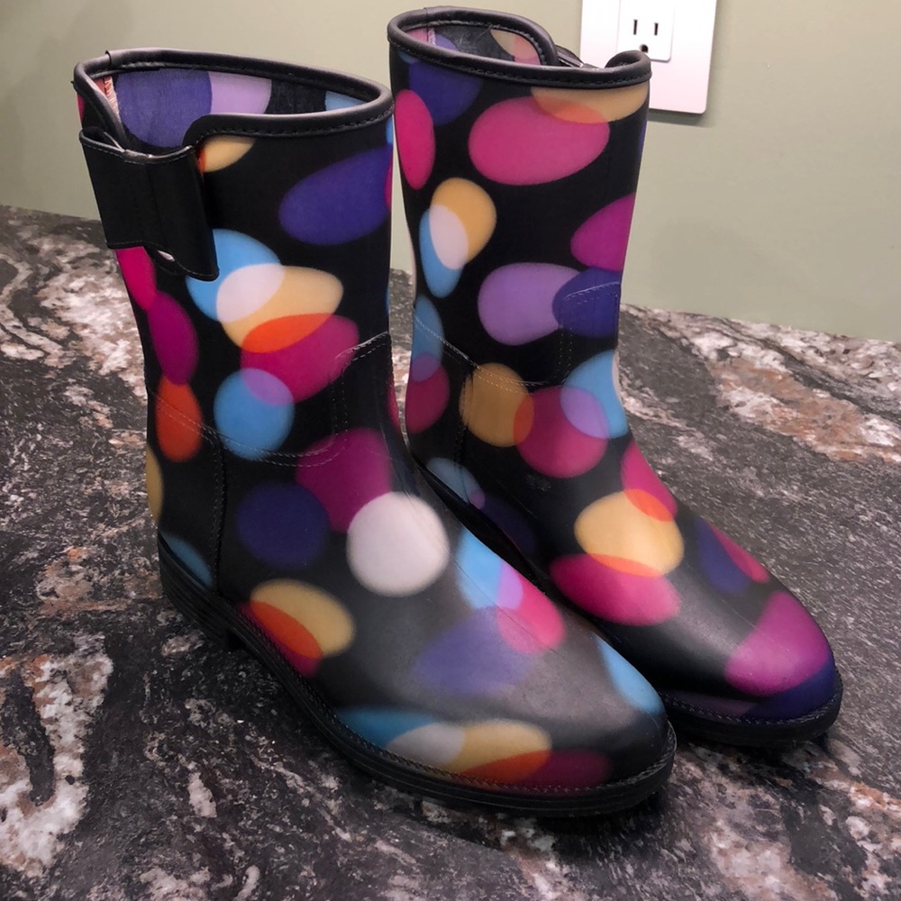Dirty Laundry Rain Boots